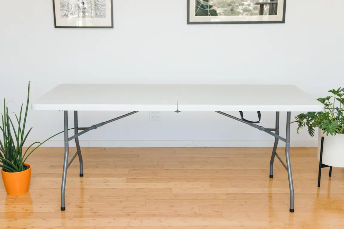 Foldable tables for weddings and conferences in Nairobi Kenya Foldable tables for weddings and conferences in Nairobi Kenya